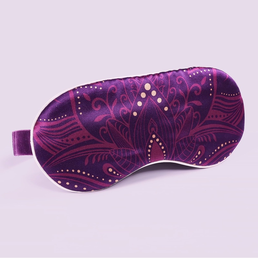 NIB! Mulberry Silk Luxury Silk Sleep Mask